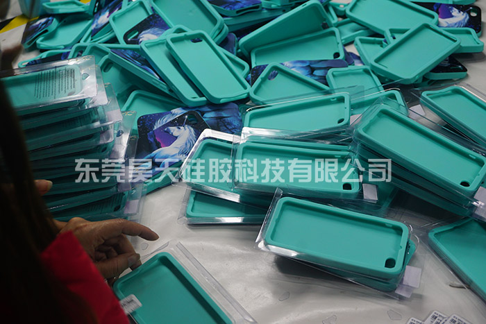 硅膠制品_硅膠手機(jī)套